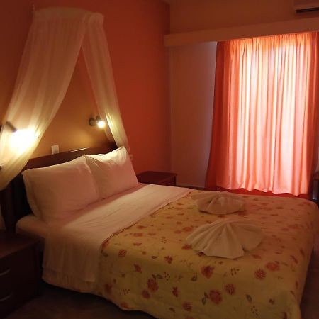Malou Apartments คาโตดารัตโซ ภายนอก รูปภาพ