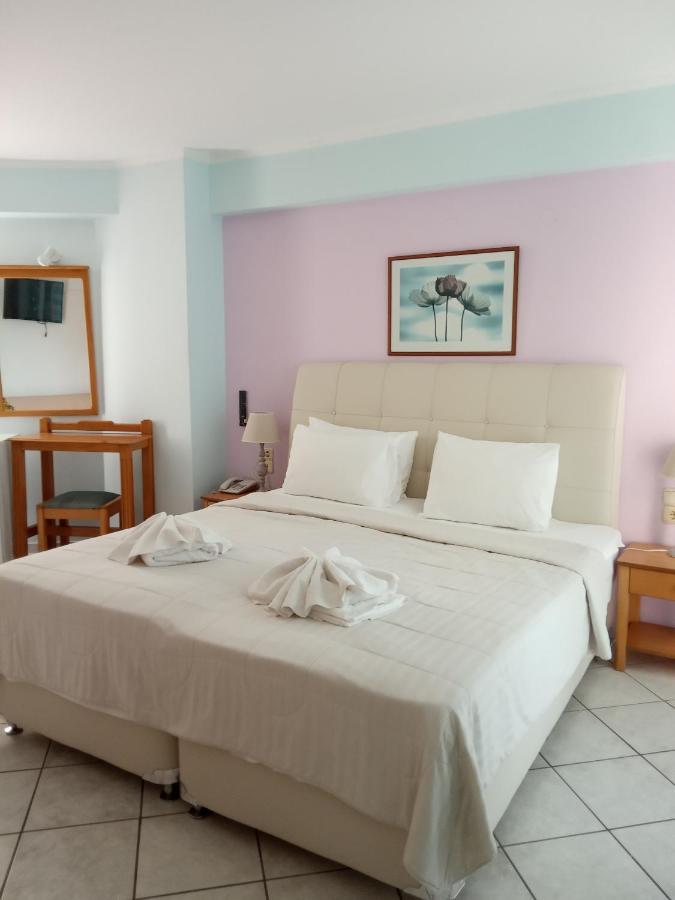 Malou Apartments คาโตดารัตโซ ภายนอก รูปภาพ