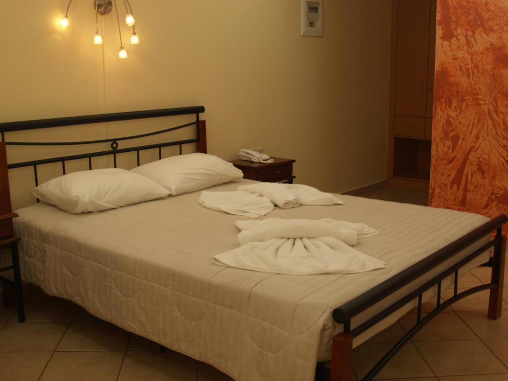 Malou Apartments คาโตดารัตโซ ห้อง รูปภาพ